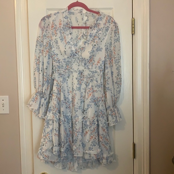 Dresses & Skirts - Puff sleeve dress